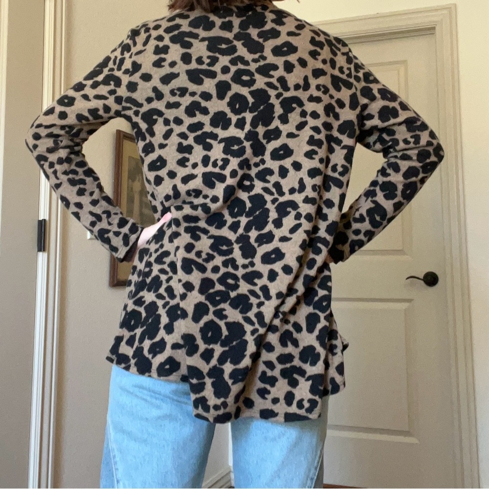 Leopard Print Cardigan - Picture 2 of 8